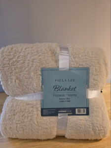 Paula lee blanket frazada/manta creme - Maat (bxl) 150x200