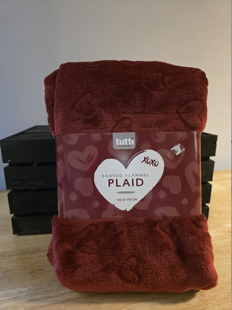 Shaved flannel xoxo rood - Maat (bxl) 130x170